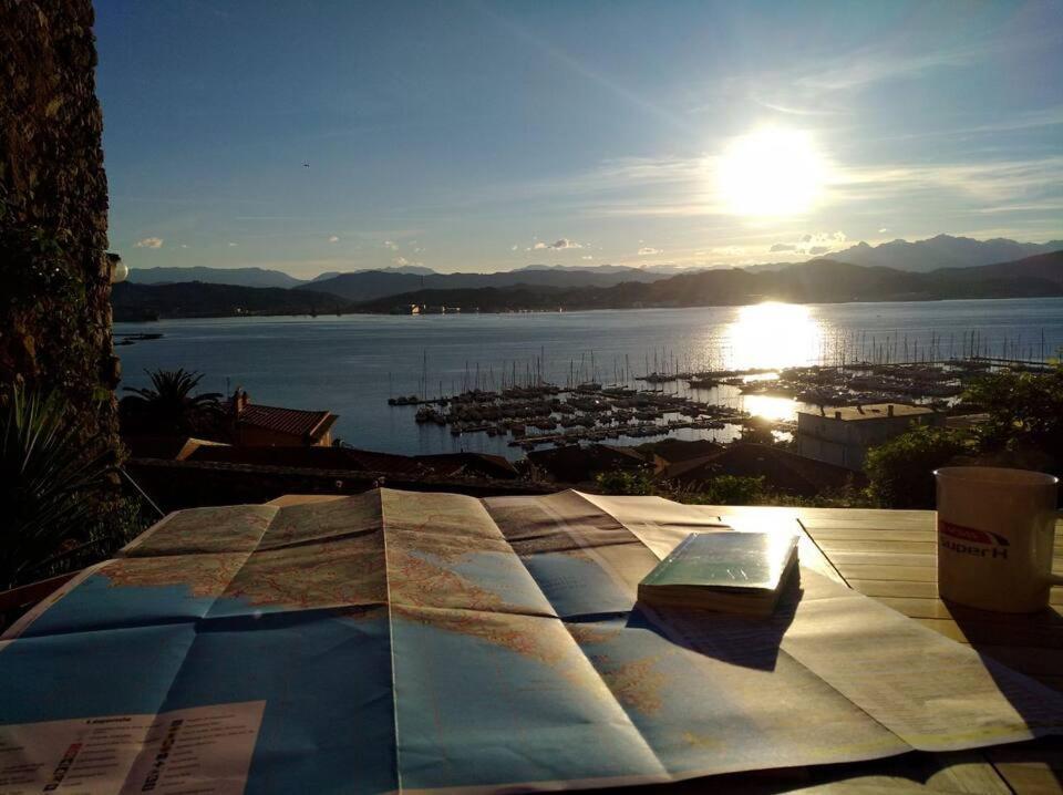 La Terrazza Nel Carruggio Villa Fezzano  Exteriör bild